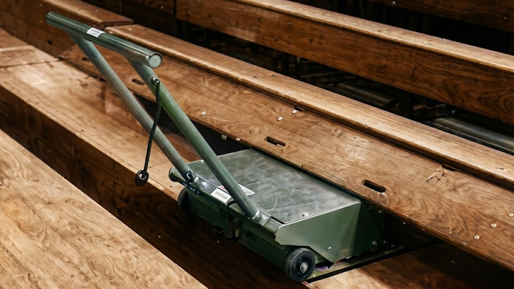 Portable bleacher power system